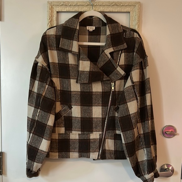 POL | Dolman Sleeve Checkered Utility Jacket in Brown and Cream - Picture 3 of 13